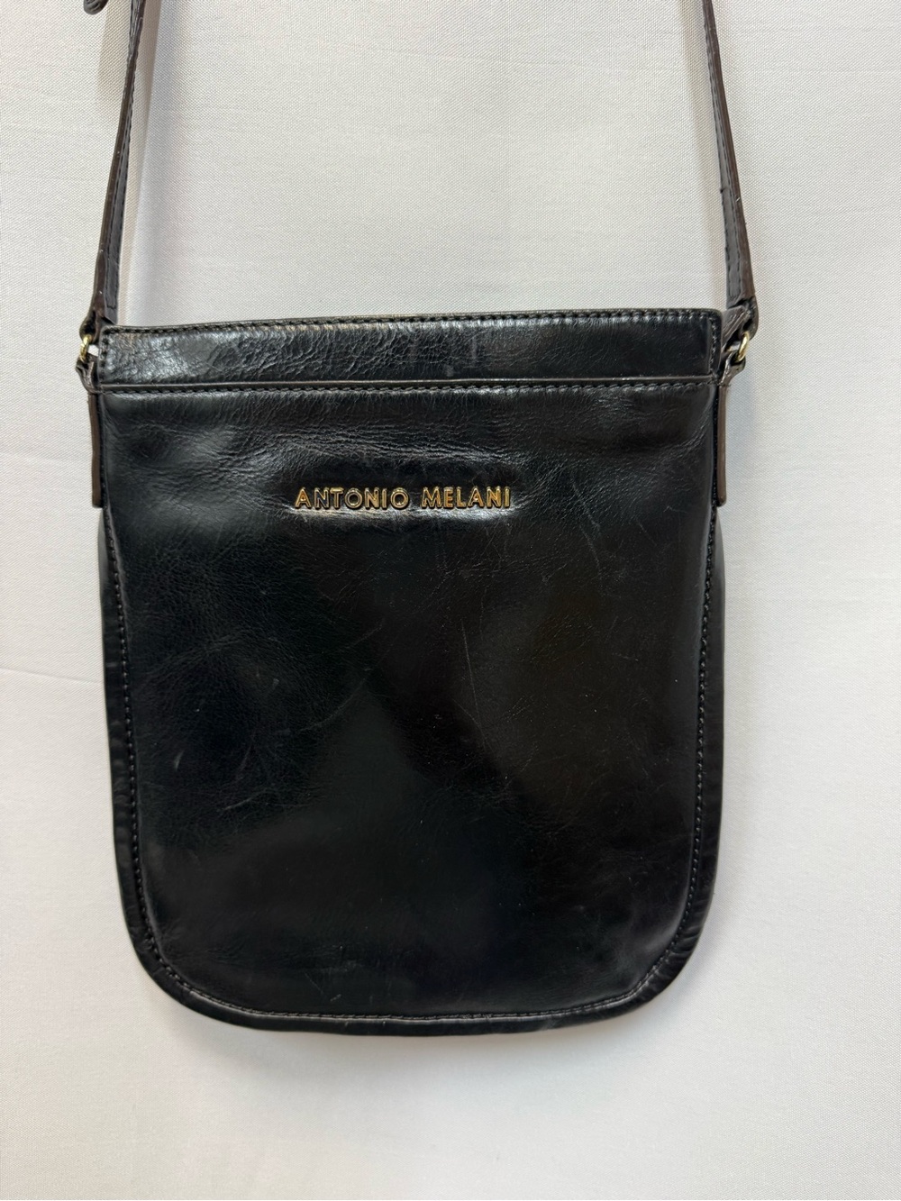 ANTONIO MELANI Black Leather Crossbody Bag with Gold Logo